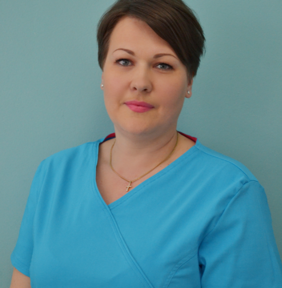 Portret Nataše Ivanović, medicinske sestre u stomatološkoj ordinaciji